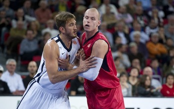 La victoria es clave para ambos equipos. (Raul BOGAJO/ARGAZKI PRESS)