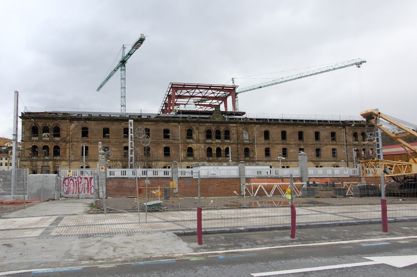 Parte trasera de Tabakalera. (Gotzon ARANBURU)