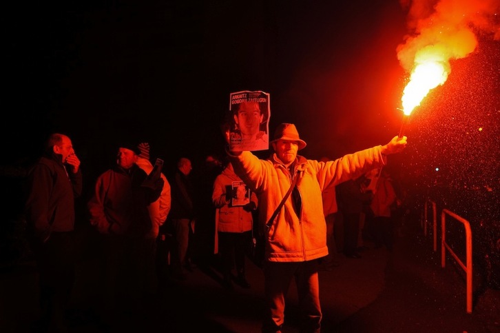 En Baiona, la concentración ha sido ante el consulado español. (Nicolas MOLLO)