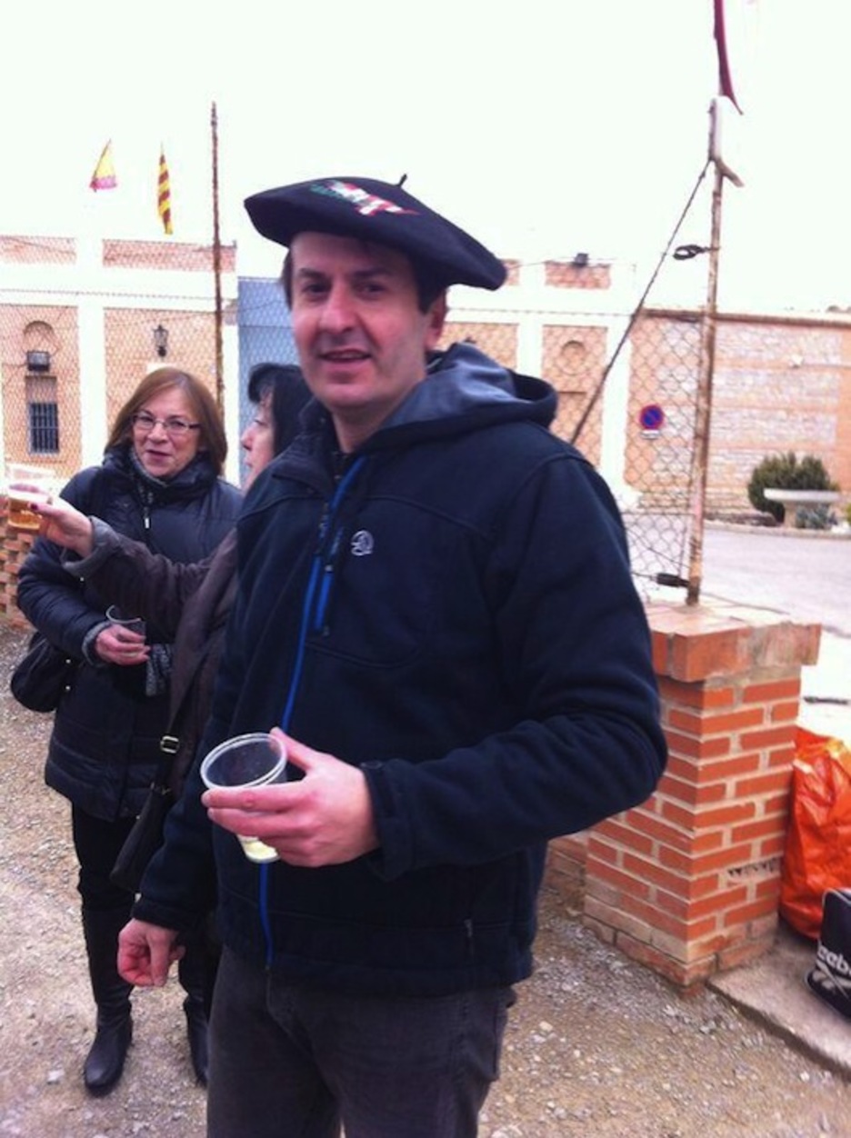Jon Beaskoa, tras salir de la cárcel de Teruel. (NAIZ.INFO)
