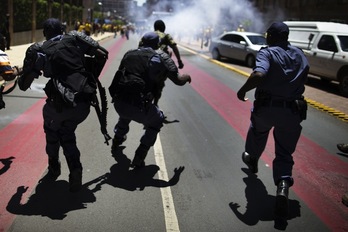 La Policía sudafricana ha disuelto la manifestación. (Marco LONGARI/AFP)