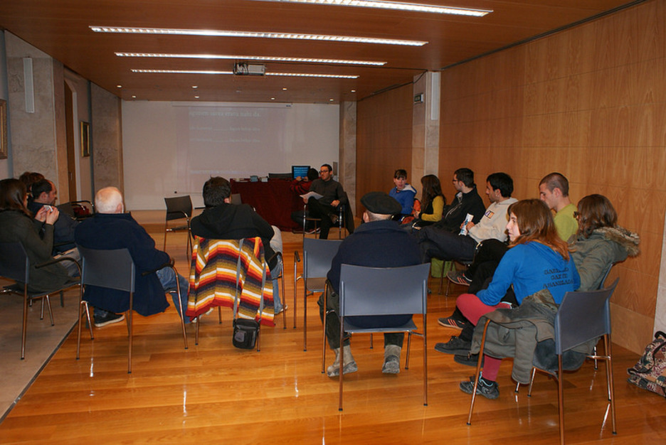 Garesen ere abiatu dute lan taldea erabakitzeko eskubidearen alde. Garesen ere abiatu dute lan taldea erabakitzeko eskubidearen alde.