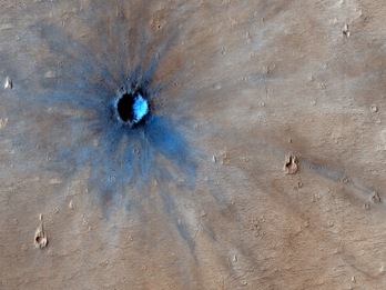 El crater localizado el pasado 19 de noviembre por la HiRISE.