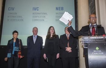 Comparecencia de los integrantes de la CIV. (Luis JAUREGIALTZO / ARGAZKI PRESS)
