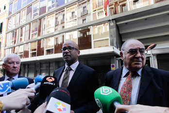 Mannikalingan, Kasrils y Maccabe. (J.DANAE)