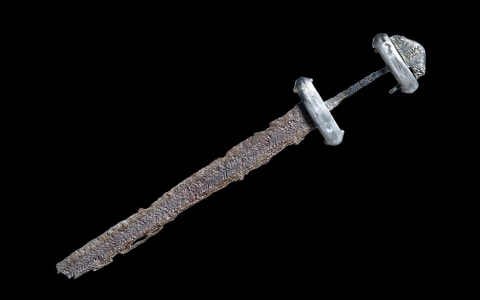 Espada de finales del siglo VIII o principios del IX. (Museo Nacional de Dinamarca)