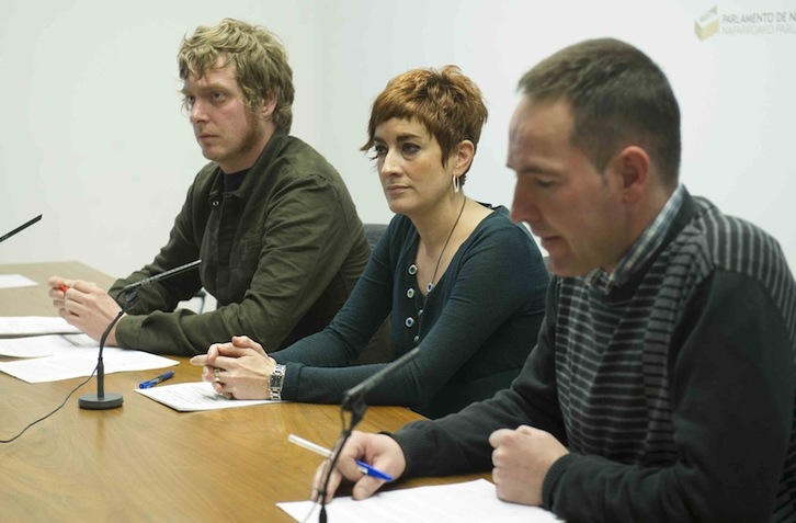 Ramírez, Ruiz y Lasa, durante la comparecencia celebrada en Iruñea. (Jagoba MANTEROLA/ARGAZKI PRESS)
