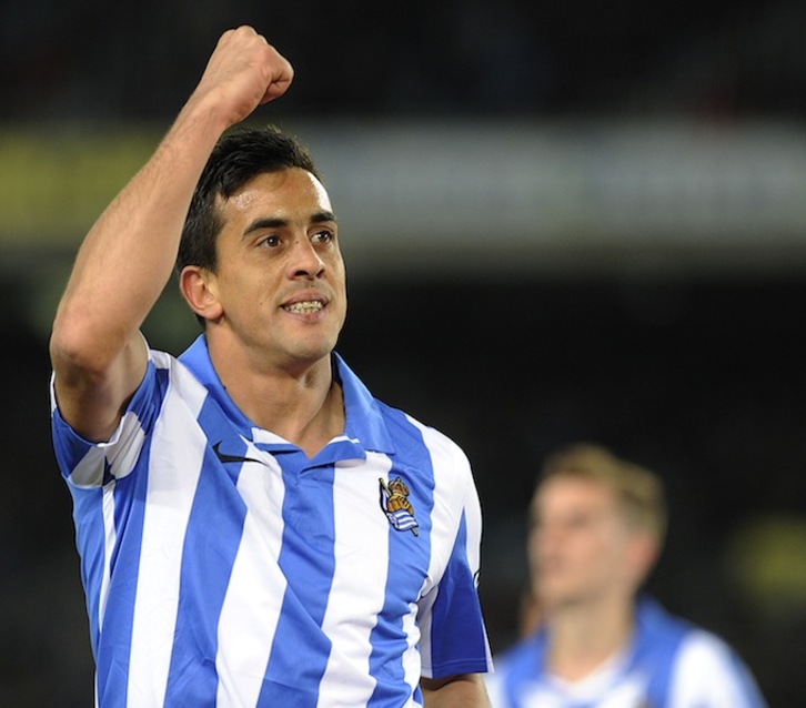Diego Ifrán celebra un gol anotado la pasada temporada. (Jon URBE / ARGAZKI PRESS)