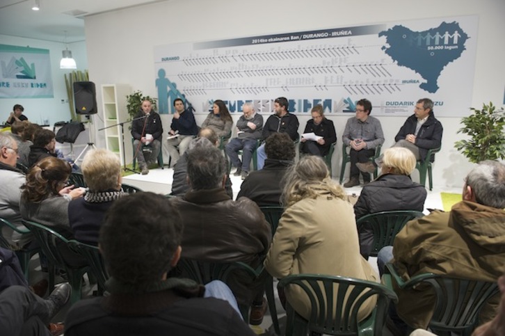 Aspecto de la mesa redonda organizada en Donostia por Gure Esku Dago.