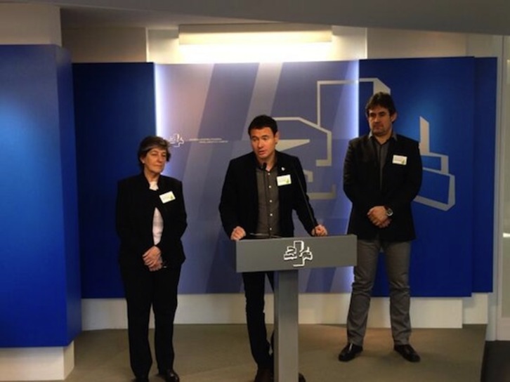 Arraiz, Mintegi y Urizar serán los representantes de EH Bildu en la ponencia. (@ehbildu_legebil)