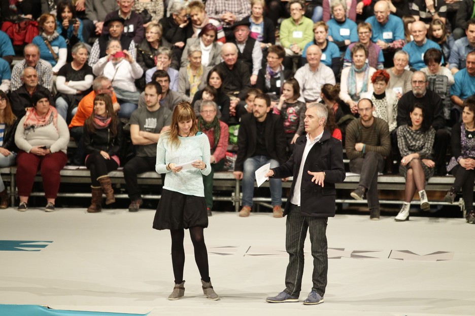 Xabier Euzkitze y Naroa Iturri han dirigido el acto. (ARGAZKI PRESS) Xabier Euzkitze y Naroa Iturri han dirigido el acto. (ARGAZKI PRESS)