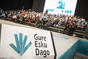 Gure Esku Dagok ekitaldi jendetsua egin du La Casillan. (Aritz LOIOLA/ARGAZKI PRESS)