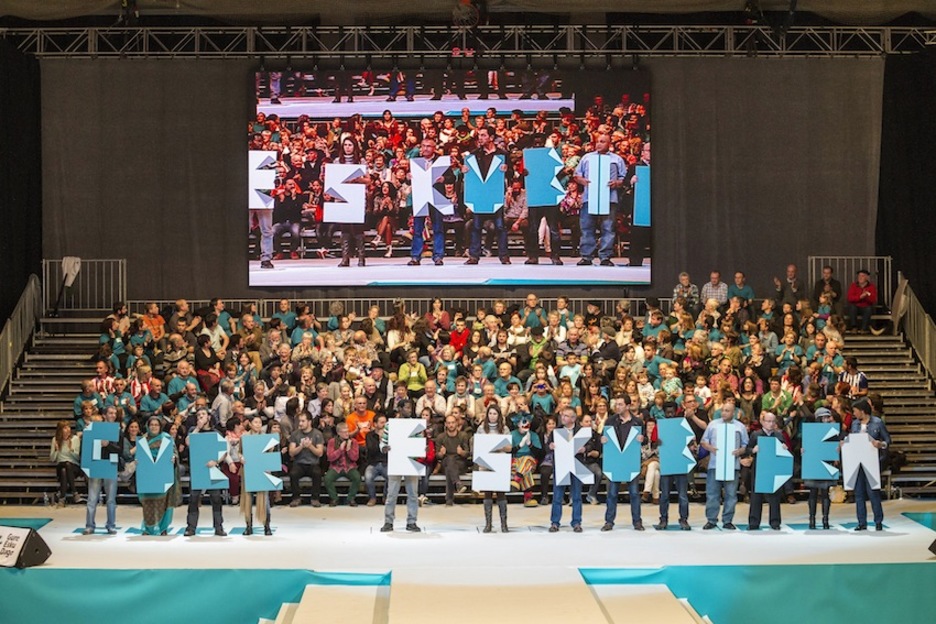 Representantes de diferentes comunidades han hecho suyo el derecho a decidir de la ciudadanía vasca. (Aritz LOIOLA/ARGAZKI PRESS) Representantes de diferentes comunidades han hecho suyo el derecho a decidir de la ciudadanía vasca. (Aritz LOIOLA/ARGAZKI PRESS)
