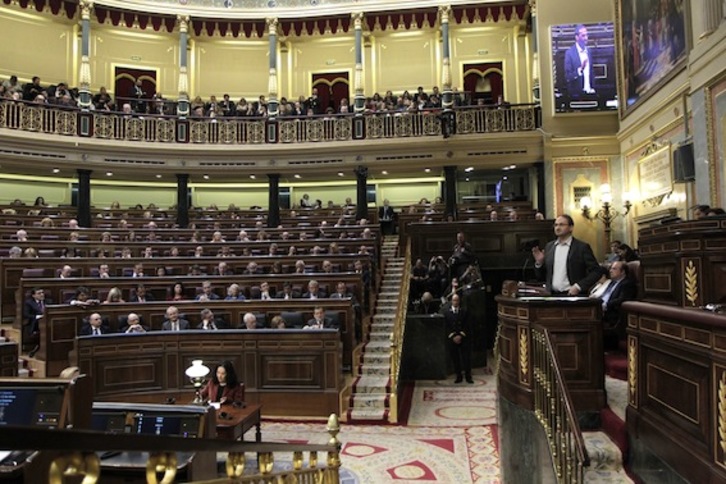 El coordinador general de ICV-EUiA, Joan Herrera, durante su intervención. (J. DANAE/ARGAZKI PRESS)