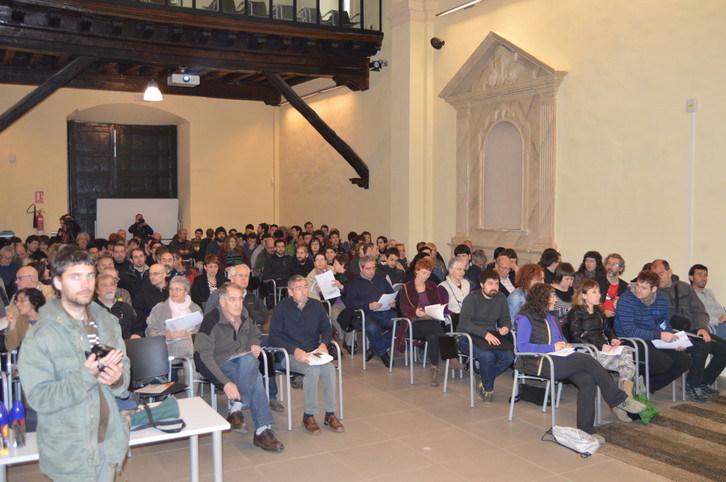 170 bat lagun batu dira Eskoriatzan. (www.herritarrentopaketa.net)