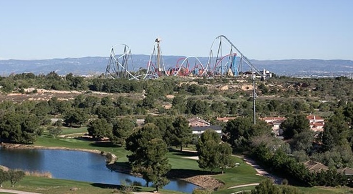 Los terrenos donde se proyecta BCN World, con Port Aventura al fondo. (Albert GARCIA)