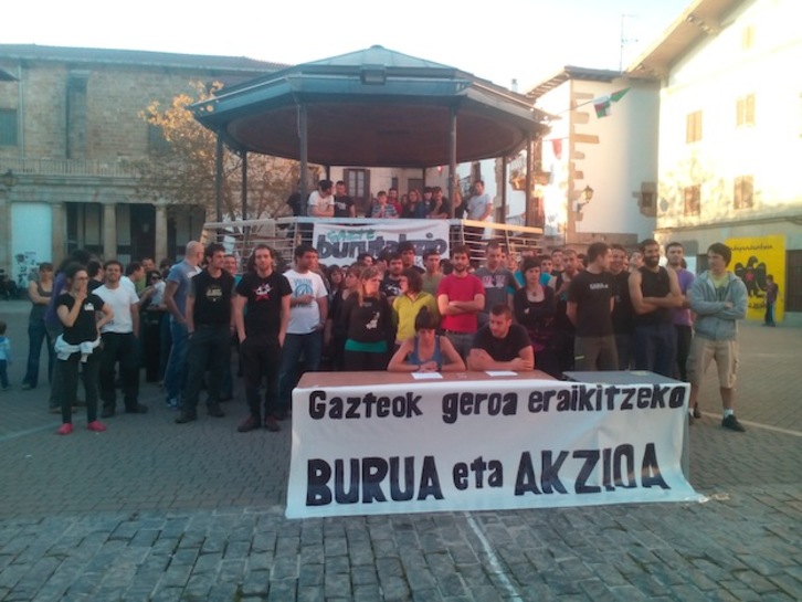 Gaur arratsaldean eskeinitako prentsaurrekoa. (Naiz.info)