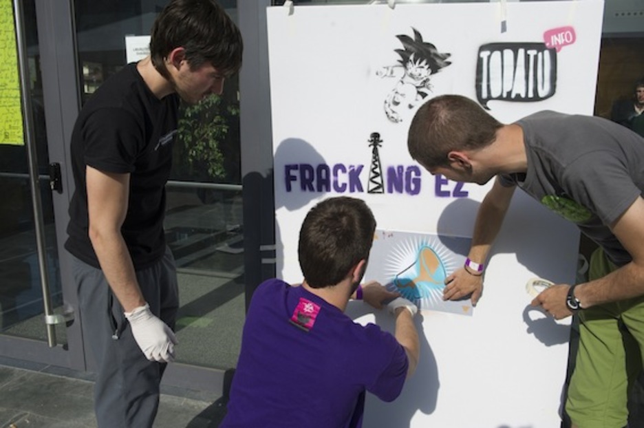 Grafittiak. (Raul BOGAJO/ARGAZKI PRESS)