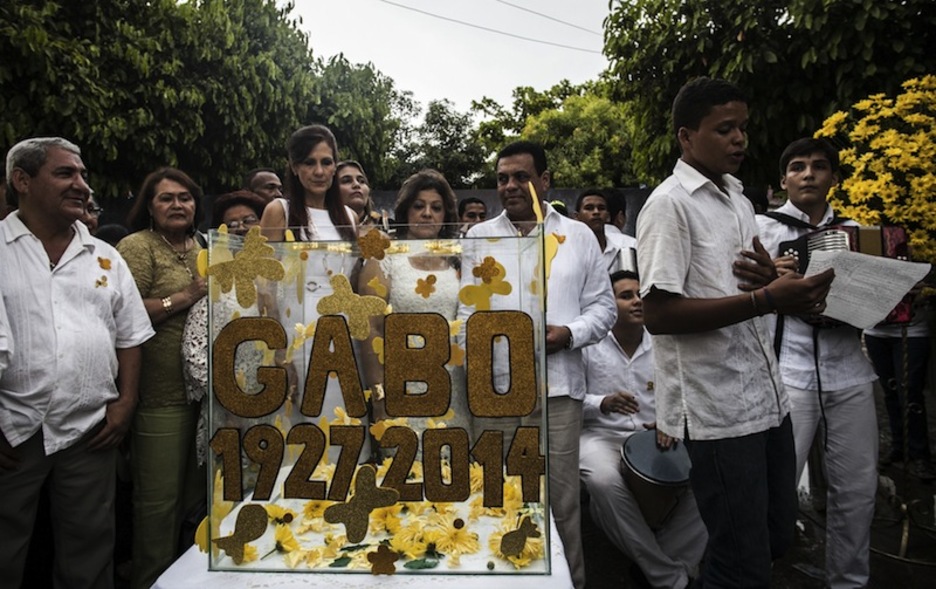 Aracataca jaioterrian ere, Kolonbian, omenaldia egin diote Garcia Marquezi. (Joaquin SARMIENTO / AFP)