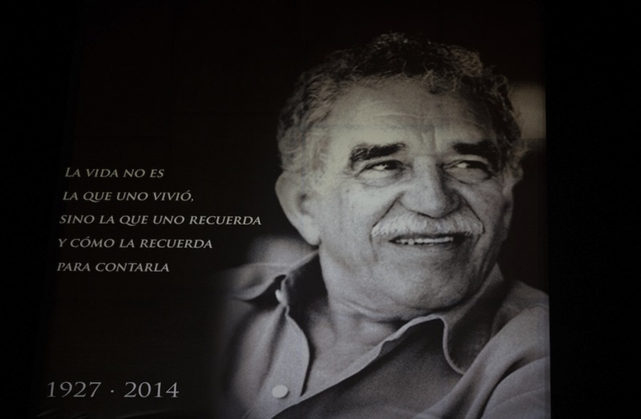 Garcia Marquezen aipu ugari eraman dute bertaratutakoek. (Yuri CORTEZ / AFP)