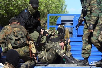 Activistas prorrusos en la ciudad de Donetsk. (Genya SAVILOV/AFP)