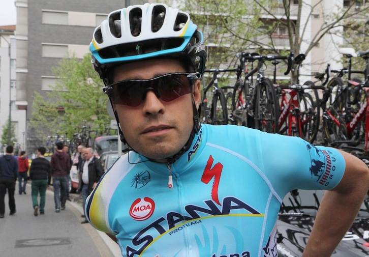 Mikel Landa, pasa den apirilean Ordizian, Euskal Herriko Itzulian. (Gotzon ARANBURU/ARGAZKI PRESS)