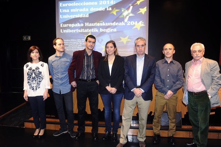 Bilbao, Martínez, José Luis de Castro (UPV), Nubla, Jáuregui, Juaristi y Aguirre. (ARGAZKI PRESS)