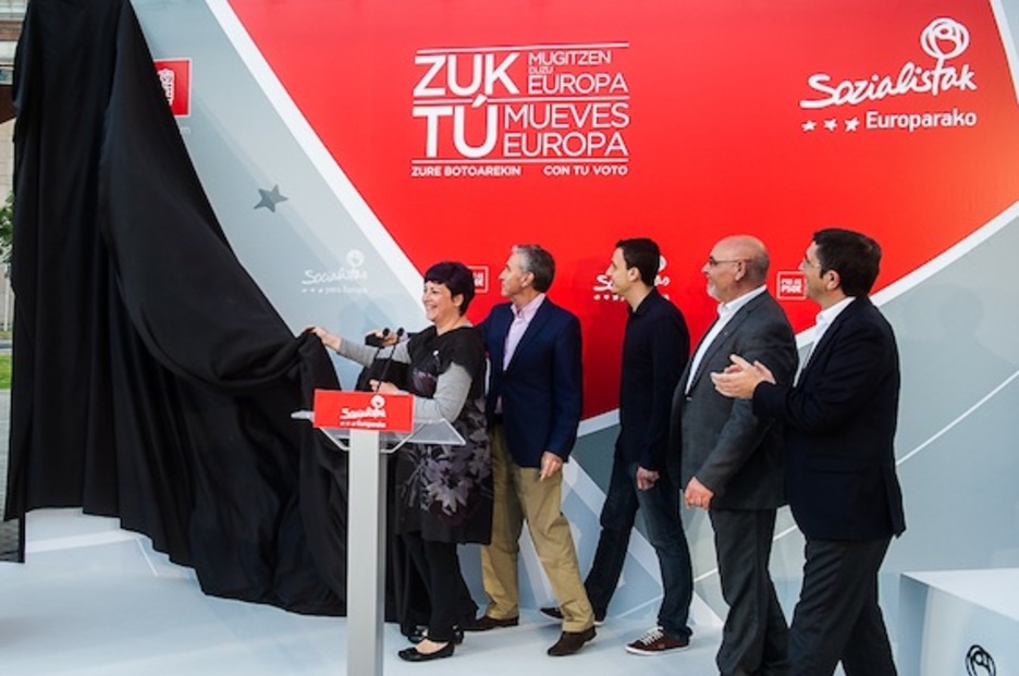 PSEk Bilbo hautatu du kanpainari hasiera emateko. (Luis JAUREGIALTZO/ARGAZKI PRESS)