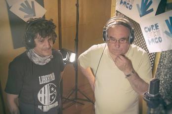 Evaristo eta Pello Zabala elkarrekin Oñatin.