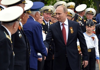 Vladimir Putin, en su visita a Crimea. (Yuri KADOBNOV/AFP PHOTO)