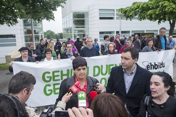 EH Bilduk Adegiren aurrean egin duen ekitaldia. (Jon URBE/ARGAZKI PRESS)