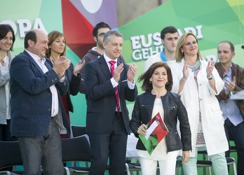 Ortuzar, Urkullu y Bilbao, en el acto de Basauri. (Marisol RAMÍREZ/ARGAZKI PRESS)