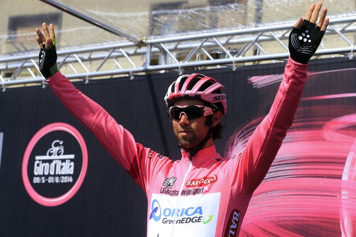 Michael Matthews australiarrarentzat izan da etapa eta lidertza ere mantendu du. (Luk BENIES/AFP)