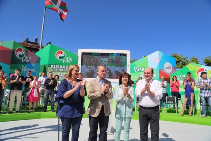 El PNV ha celebrado en Sopela el mitin con los principales líderes del partido. (EAJ-PNV)