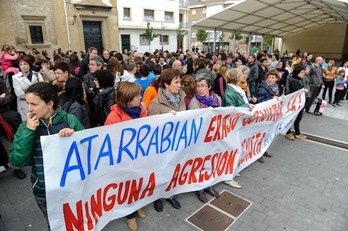Concentración en Atarrabia contra la violencia sexista. (Jagoba MANTEROLA / ARGAZKI PRESS)