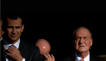  El Estado cierra filas por «estabilidad» tras el adiós de un rey desacreditado