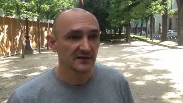 Ramon Sagarzazu 2014ko ekainean, ‘Gudarien basoa’gatik Auzitegi Nazionalean deklaratu ondoren. (NAIZ)