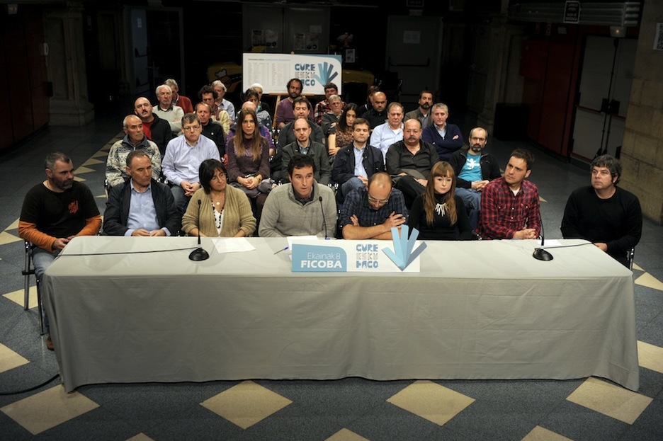 Gure esku Dago dinamikaren aurkezpena, 2013ko maiatzaren 25ean Bilbon. (Marisol RAMIREZ/ARGAZKI PRESS) Gure esku Dago dinamikaren aurkezpena, 2013ko maiatzaren 25ean Bilbon. (Marisol RAMIREZ/ARGAZKI PRESS)