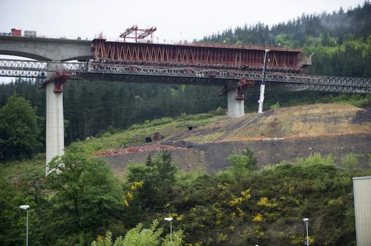 Obras del TAV en el tramo del «nudo de Bergara». (Juanan RUIZ/ARGAZKI PRESS)