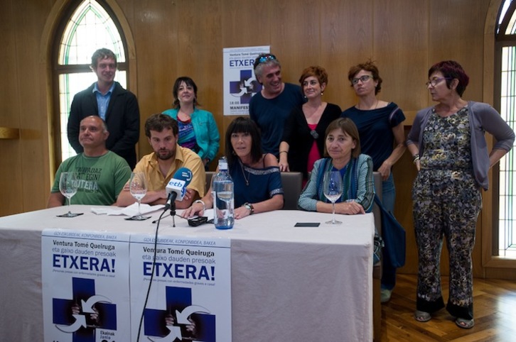 Comparecencia de la plataforma por los derechos de los presos enfermos de Nafarroa. (Iñigo URIZ/ARGAZKI PRESS)