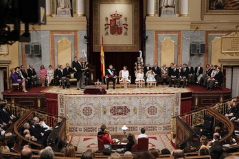 Felipe de Borbón, durante la ceremonia de proclamación como monarca en el Congreso español. (Paco CAMPOS/AFP)