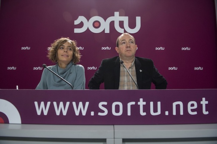 Amaia Izko y Pernando Barrena, portavoces de Sortu, en una imagen de archivo. (Jon URBE/ARGAZKI PRESS)