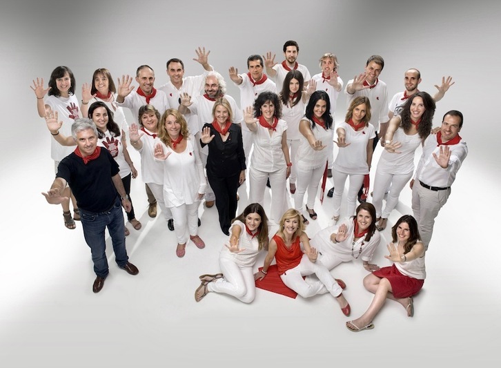 Kanpainarekin bate egin duten komunikabideetako kazetariak. (NAIZ)