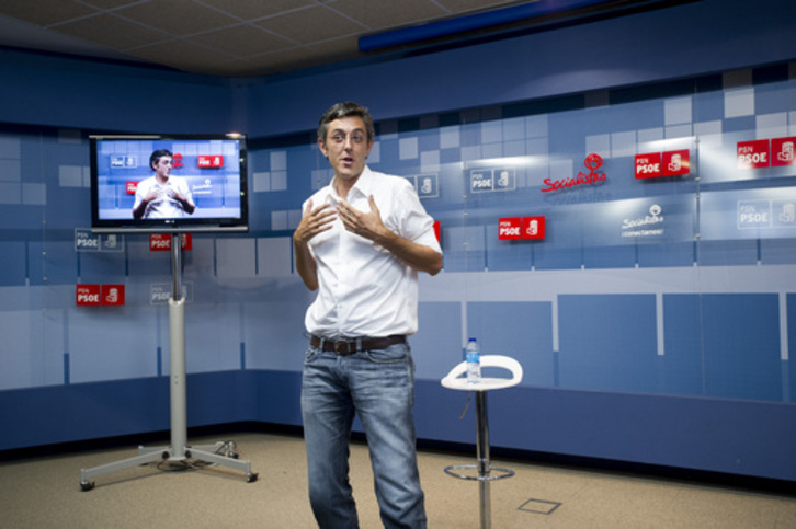 Eduardo Madina, durante una visita a Iruñea. (Iñigo URIZ / ARGAZKI PRESS)