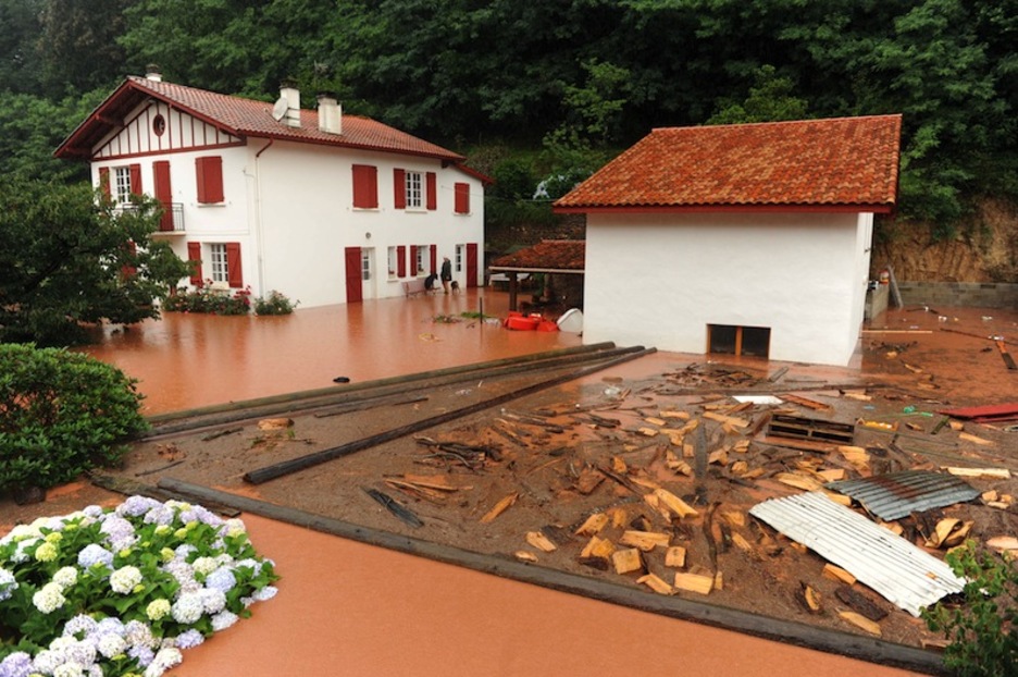 Errobi ibaia Itsasun. (Gaizka IROZ/AFP)