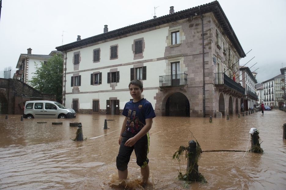 El Ayuntamiento de Elizondo. (Jagoba MANTEROLA / ARGAZKI PRESS)