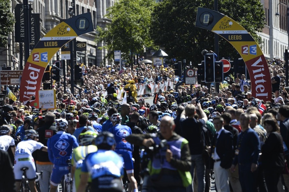 Jendetza Leedsen, irteera puntuan. (LIONEL BONAVENTURE /AFP)