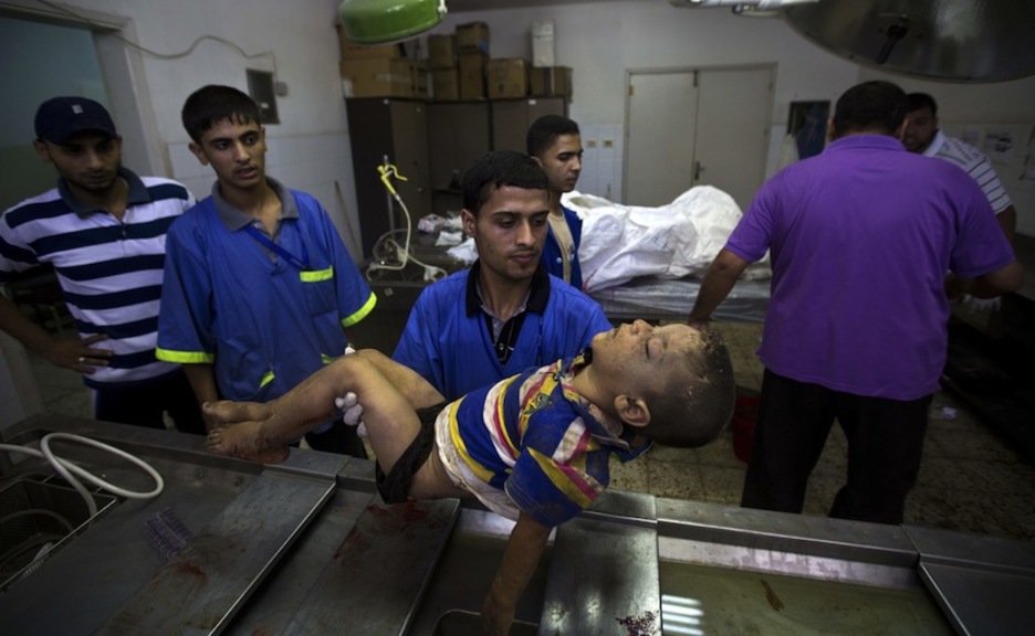 Entre los fallecidos hay al menos cinco niños y varios adolescentes. (Mahmud HAMS/AFP)
