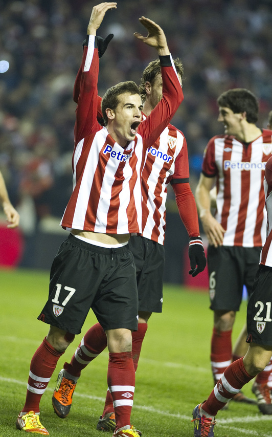 Iñigo Pérez celebra un gol con el Athletic. (Luis JAUREGIALTZO/ARGAZKI PRESS)