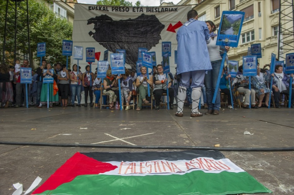 No ha faltado el recuerdo a la situación de Palestina. (Juanan RUIZ / ARGAZKI PRESS)